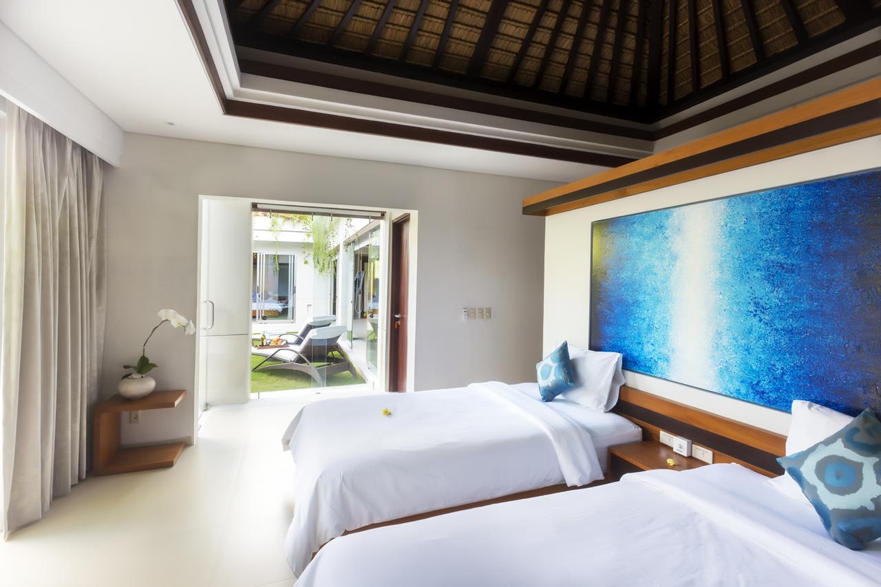 Villa By The Beach Jimbaran Exterior foto