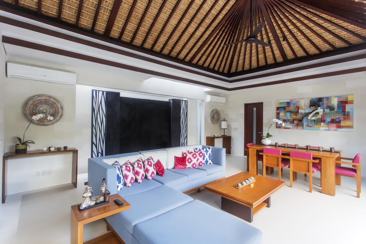 Villa By The Beach Jimbaran Exterior foto