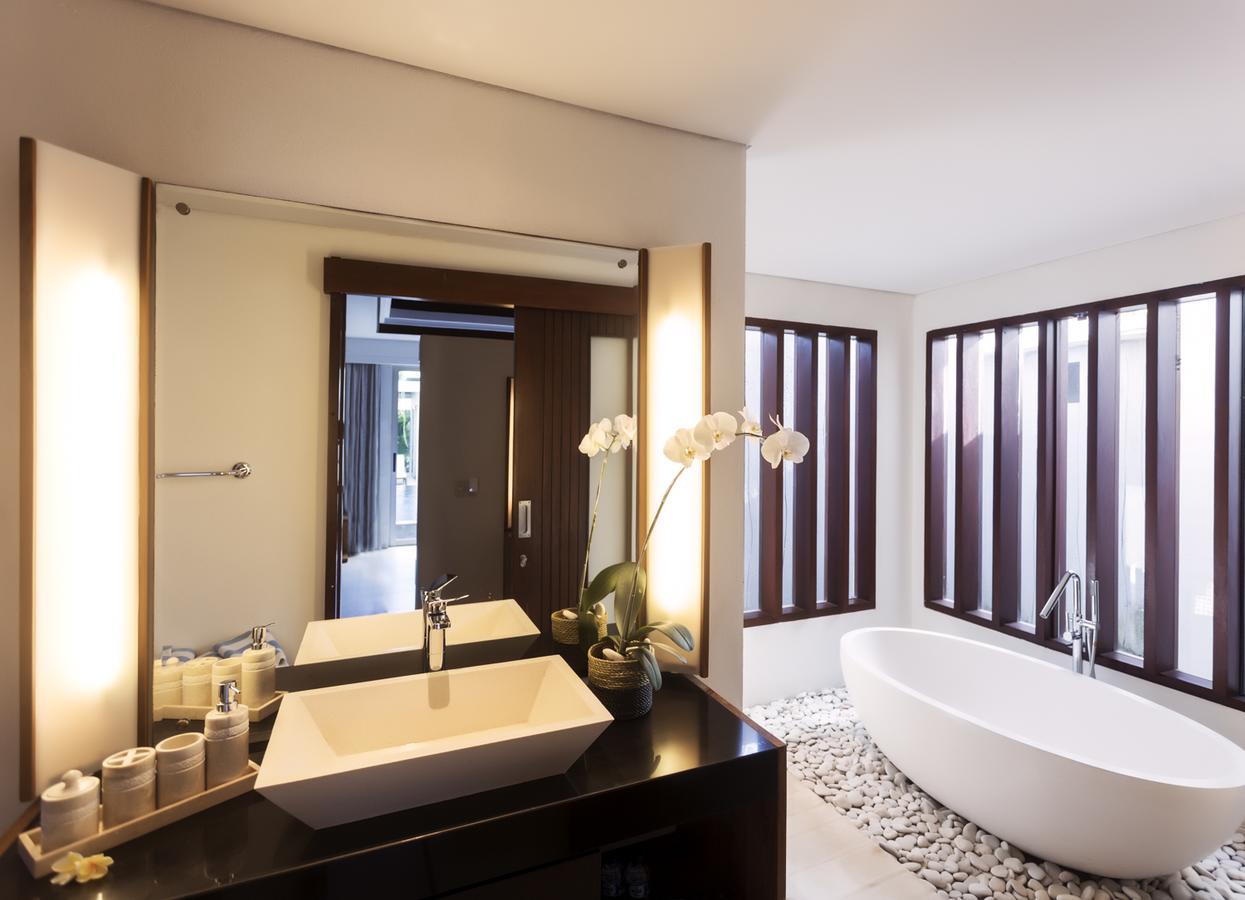 Villa By The Beach Jimbaran Exterior foto