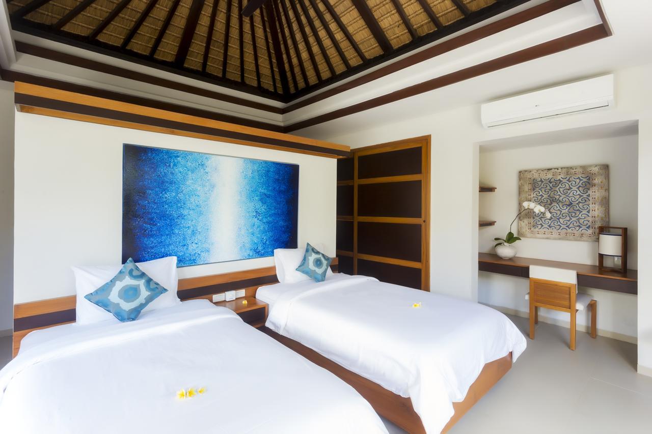 Villa By The Beach Jimbaran Exterior foto