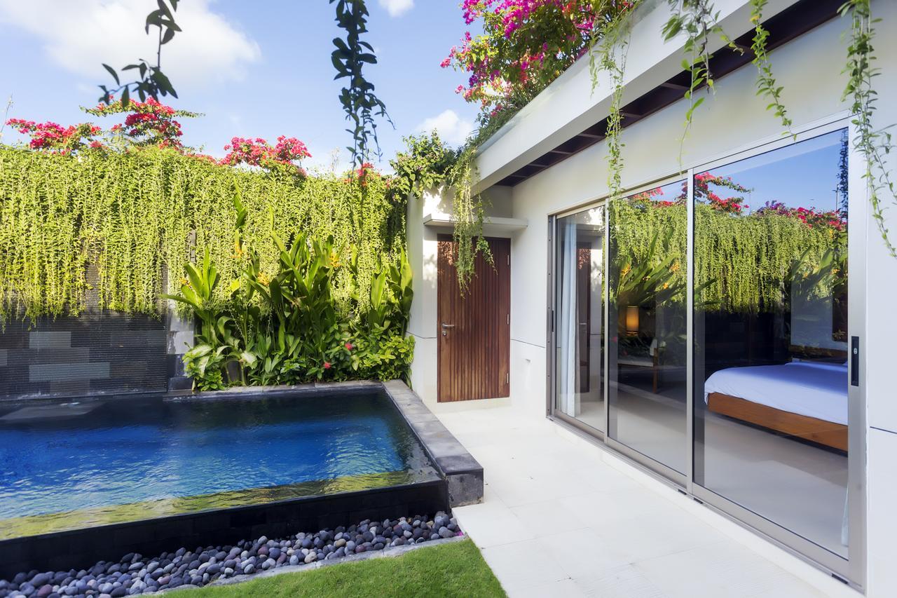 Villa By The Beach Jimbaran Exterior foto