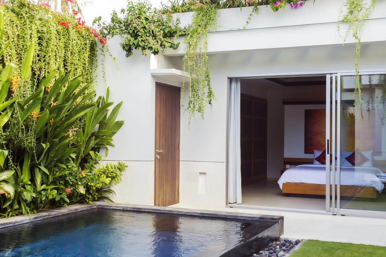 Villa By The Beach Jimbaran Exterior foto