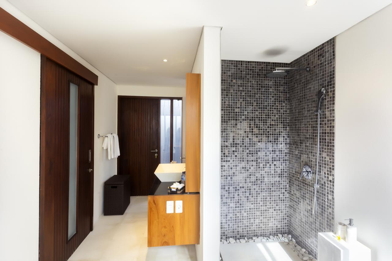 Villa By The Beach Jimbaran Exterior foto