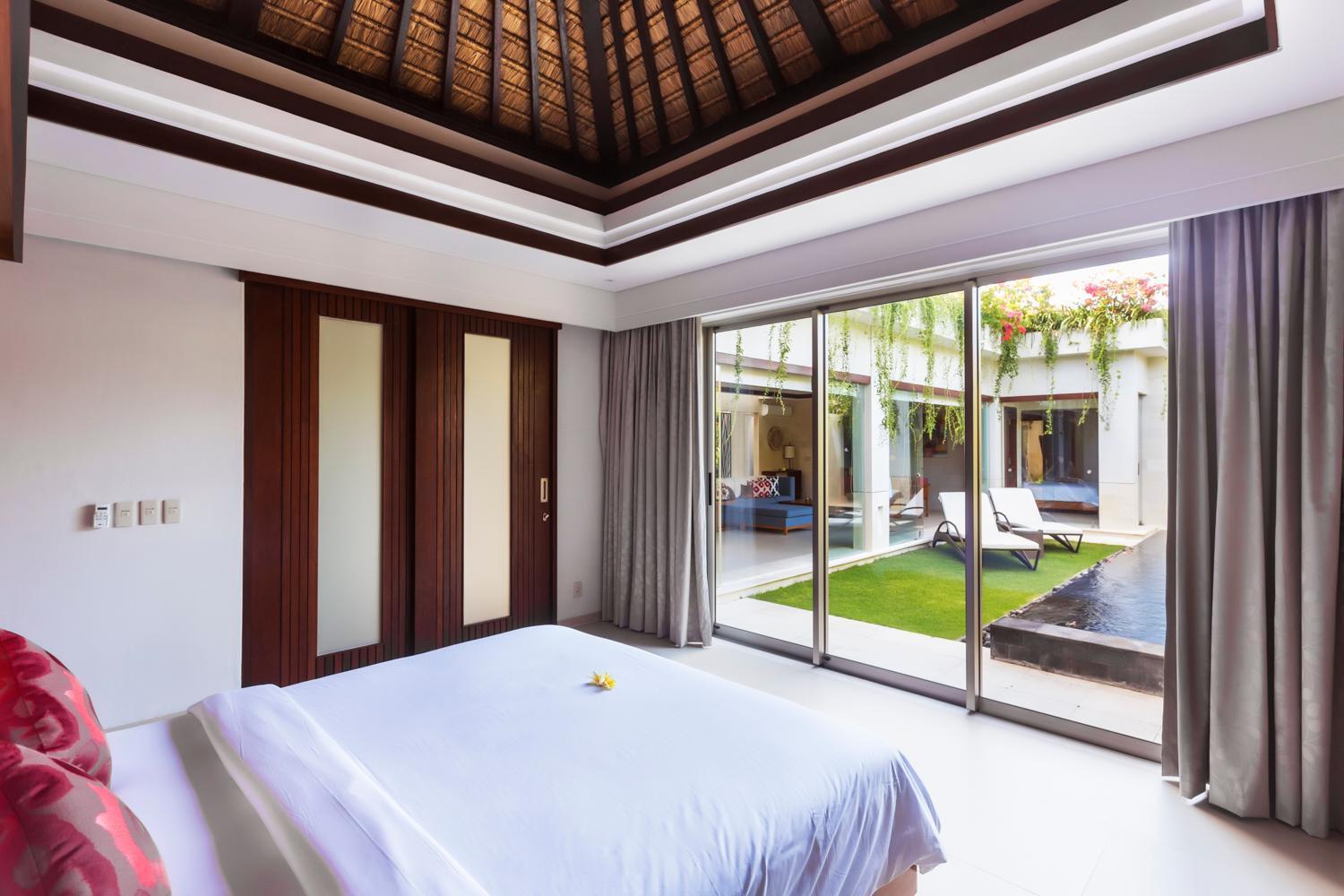 Villa By The Beach Jimbaran Exterior foto